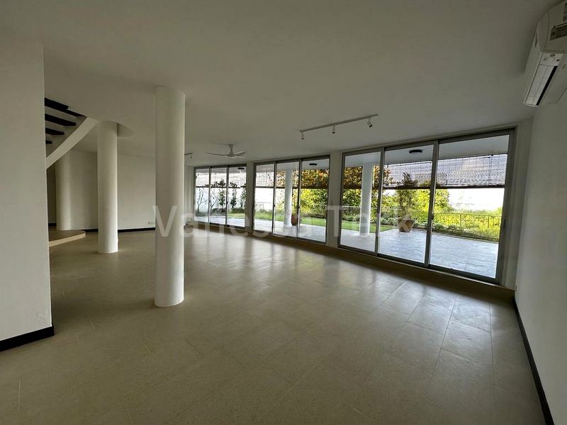 4 Bed Condo for Rent in  The Peak - Image 16