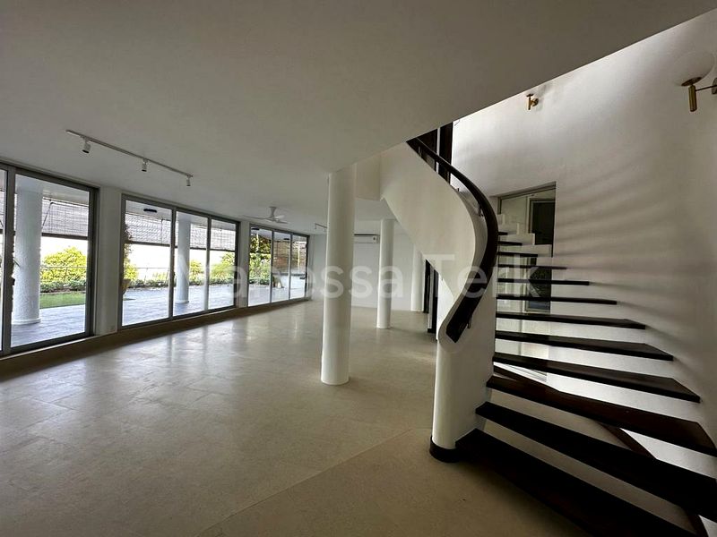 4 Bed Condo for Rent in  The Peak - Image 15