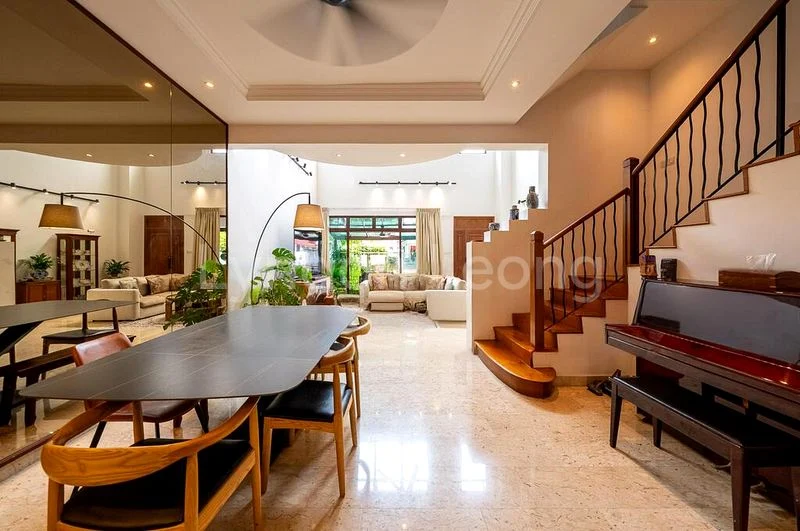 4 Bed Terraced House (Landed) for Sale in  The Riverina - Image 2
