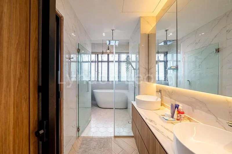 4 Bed Terraced House (Landed) for Sale in  The Riverina - Image 5