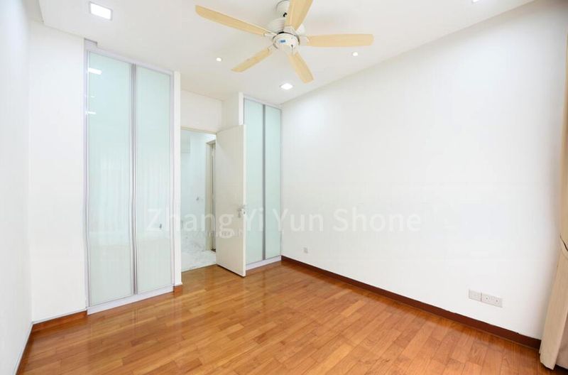 4 Bed Condo for Rent in  Nassim Jade - Image 8