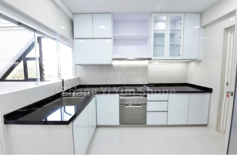 4 Bed Condo for Rent in  Nassim Jade - Image 5