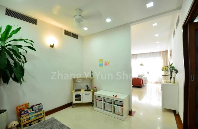 4 Bed Condo for Rent in  Nassim Jade - Image 13