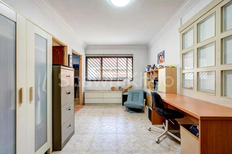 Executive HDB for Sale in  162 Bishan Street 13 - Image 7