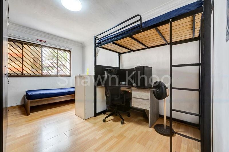 Executive HDB for Sale in  162 Bishan Street 13 - Image 2