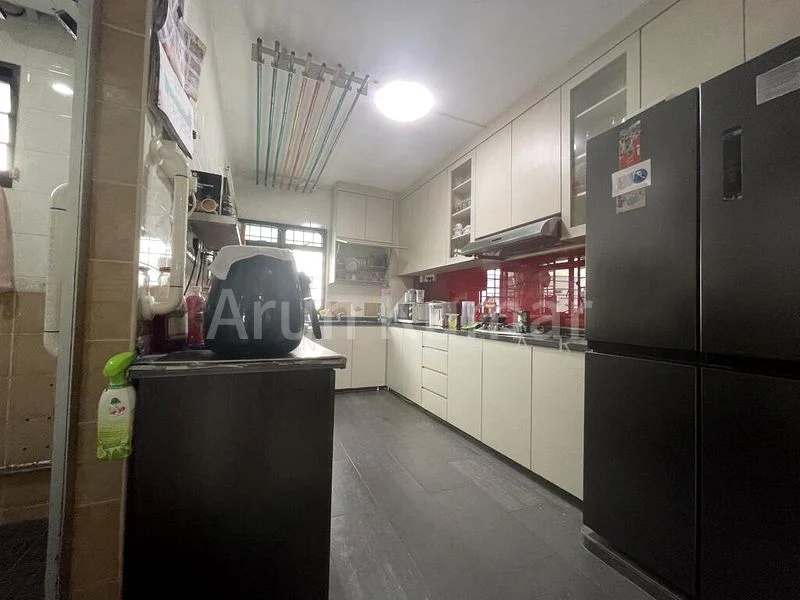 4 Room (4A) HDB for Sale in 617 Jurong West Street 65 - Image 4