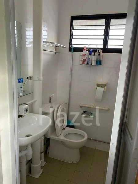 Common Room (HDB) for Rent in  709 Ang Mo Kio Avenue 8 - Image 1