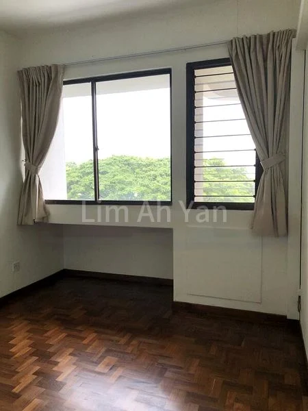 3 Bed Condo for Rent in  Lakepoint Condominium - Image 5