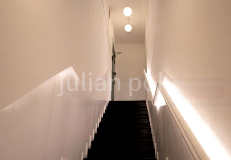 Shop / Shophouse for Rent: Near MRT, High-Foot Traffic Unit at Telok Ayer! - Image 8