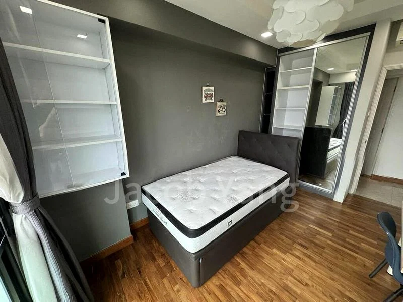 Common Room (Condo) for Rent in  Eastvale - Image 1