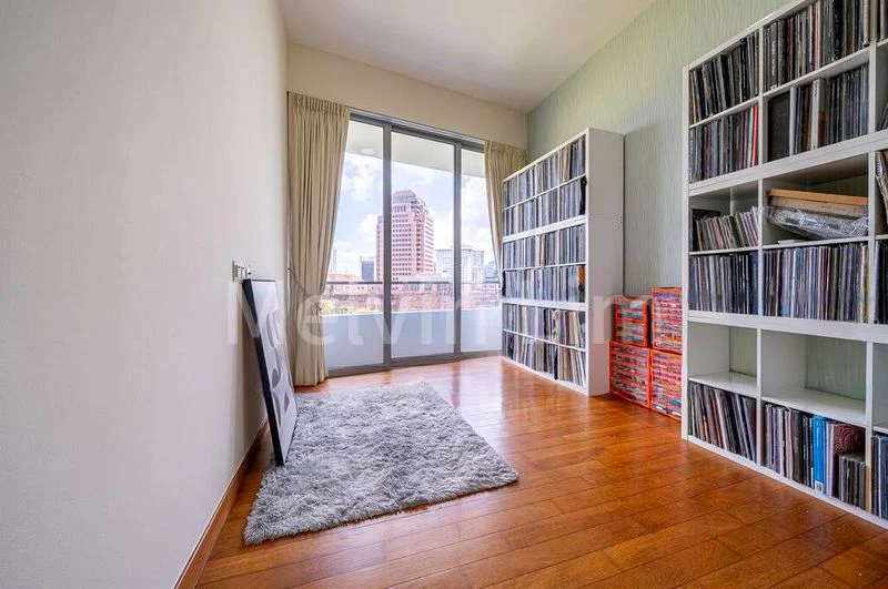 3 Bed Condo for Sale in  Grange Infinite - Image 13