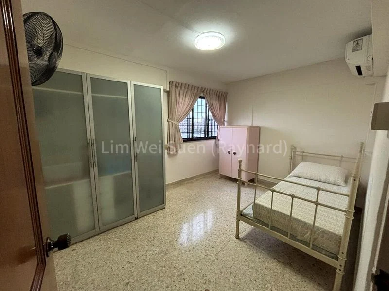Room (HDB) for Rent in  621 Ang Mo Kio Avenue 9 - Image 1