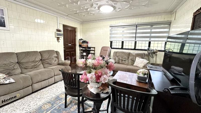 4 Room (4NG) HDB for Sale in  333 Clementi Avenue 2 - Image 2