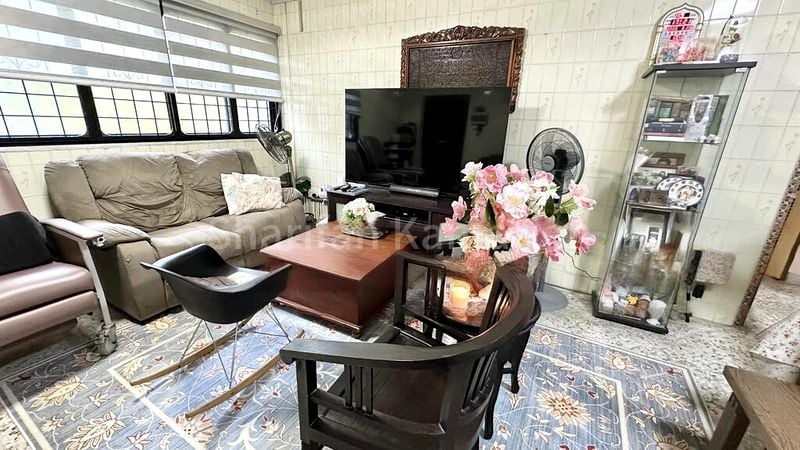 4 Room (4NG) HDB for Sale in  333 Clementi Avenue 2 - Image 1