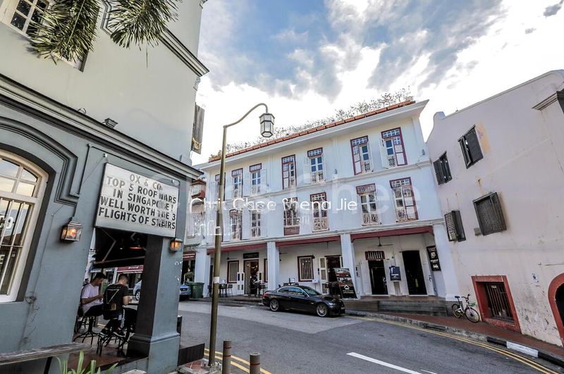 Food & Beverage for Rent: RESTAURANT, CAFE, or BISTRO on KEONG SAIK - Image 1