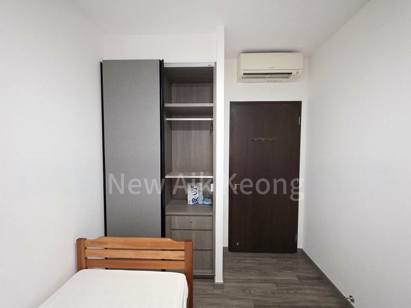 Common Room (Condo) for Rent in The Brownstone - Image 8