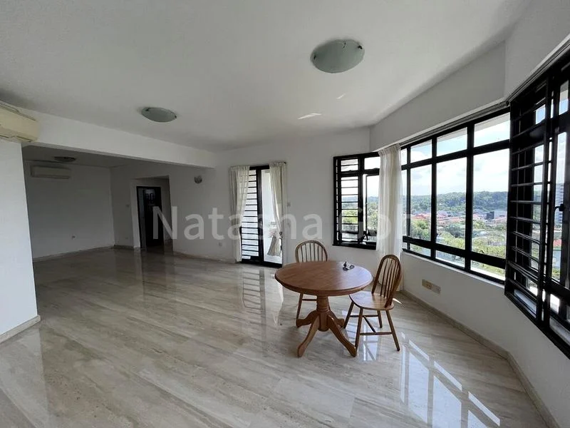 3 Bed Condo for Rent in  Balmoral Gate - Image 2