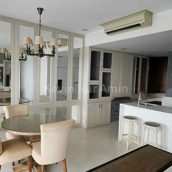 4 Bed Condo for Rent in  6 Derbyshire - Image 3