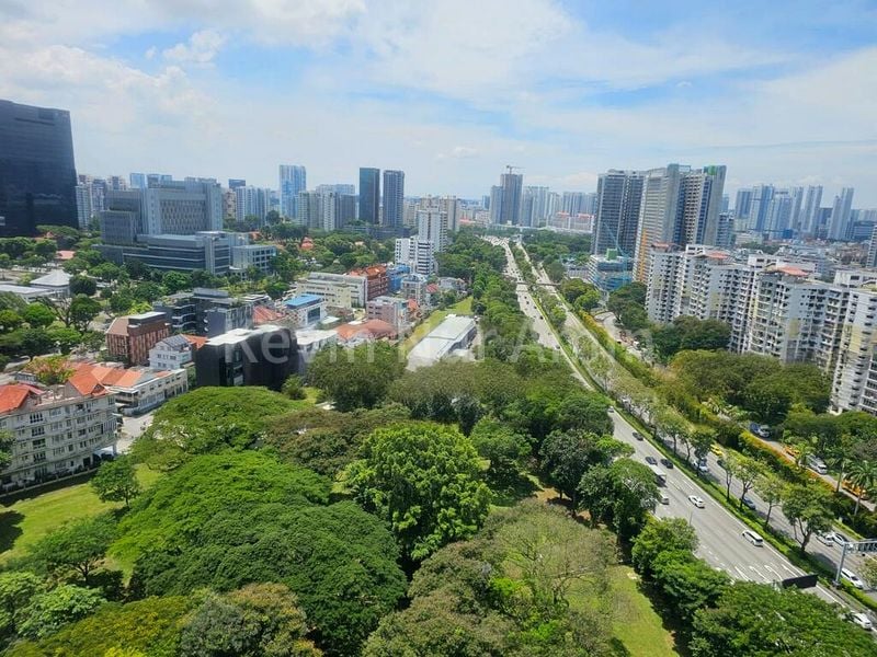 4 Bed Condo for Rent in  6 Derbyshire - Image 2