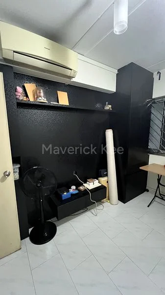 Common Room (HDB) for Rent in  402 Choa Chu Kang Avenue 3 - Image 1