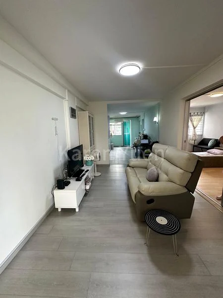 3 Room (3I) HDB for Sale in 12 Marsiling Lane - Image 1