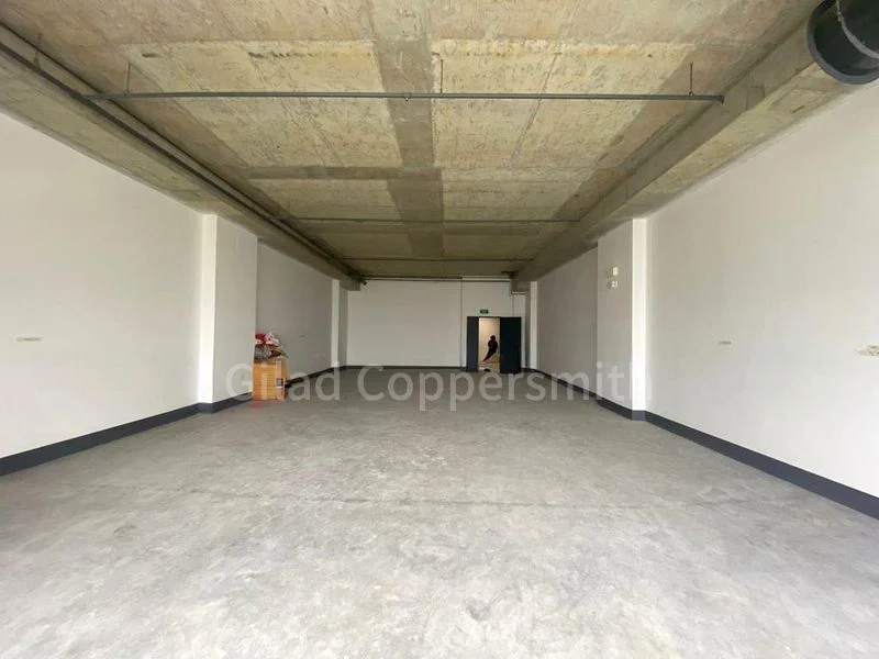 Light Industrial (B1) for Rent: Nordcom II - Image 3