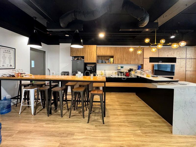 Office for Rent: 112 Robinson - Image 3