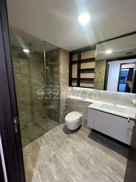 2 Bed Condo for Rent in Lake Grande - Image 11