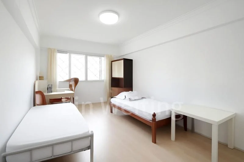 Common Room (HDB) for Rent in  165 Bukit Batok West Avenue 8 - Image 2