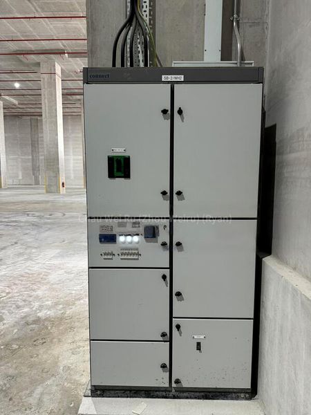 Factory / Workshop (B2) for Rent: 10-Ton Crane, 600 Amps, 5.6m Clear Height in Jurong - Image 1