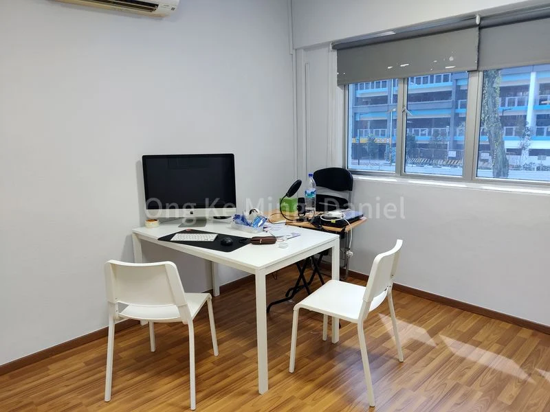 Shop / Shophouse for Rent: 208 Hougang Street 21 - Image 2
