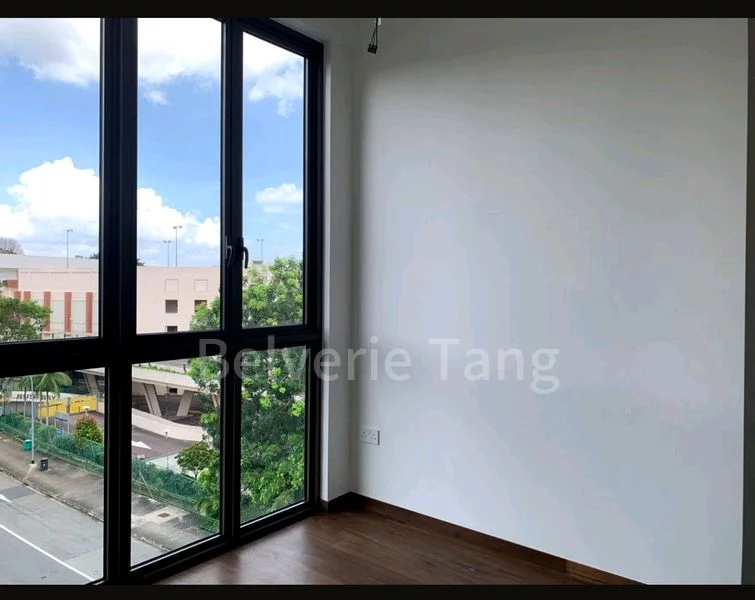 4 Bed Condo for Rent in  Parksuites - Image 17