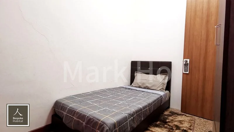 Common Room (Condo) for Rent in  Dover Parkview - Image 1