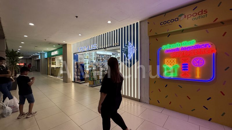 Mall Shop for Rent in Lucky Plaza - Image 35