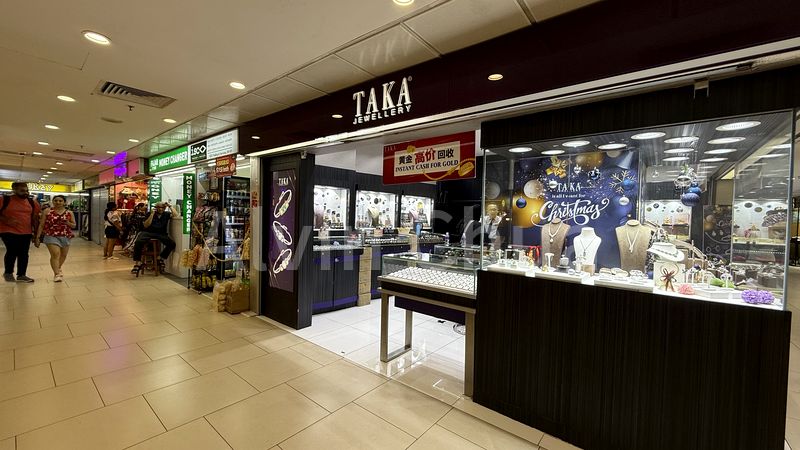 Mall Shop for Rent in Lucky Plaza - Image 32