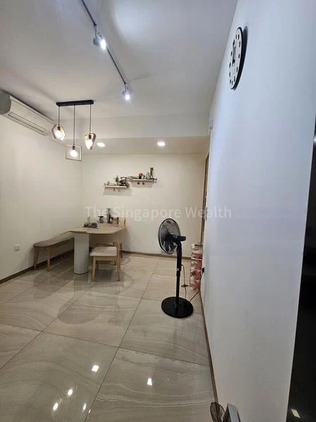 3 Bed Condo for Rent in  The Vales - Image 8