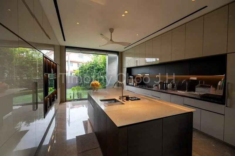 6 Bed Bungalow (Landed) for Sale in  Toh Heights - Image 3