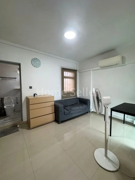 4 Room (4A) HDB for Sale in 395 Bukit Batok West Avenue 5 - Image 1