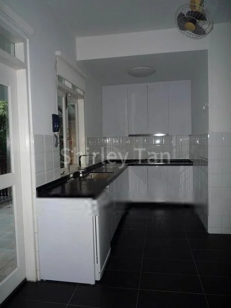 5 Bed Bungalow (Landed) for Rent in  Oei Tiong Ham Park - Image 7
