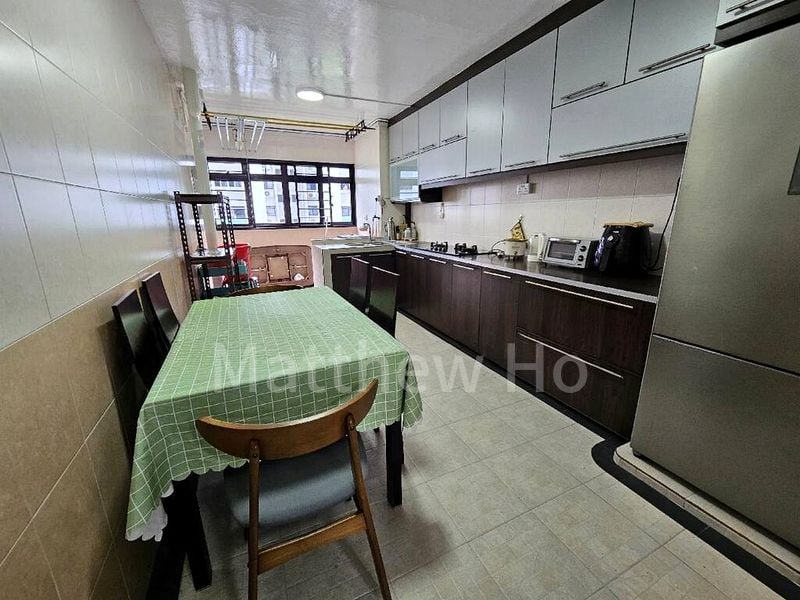 3 Room (3NG) HDB for Rent in  304 Clementi Avenue 4 - Image 2