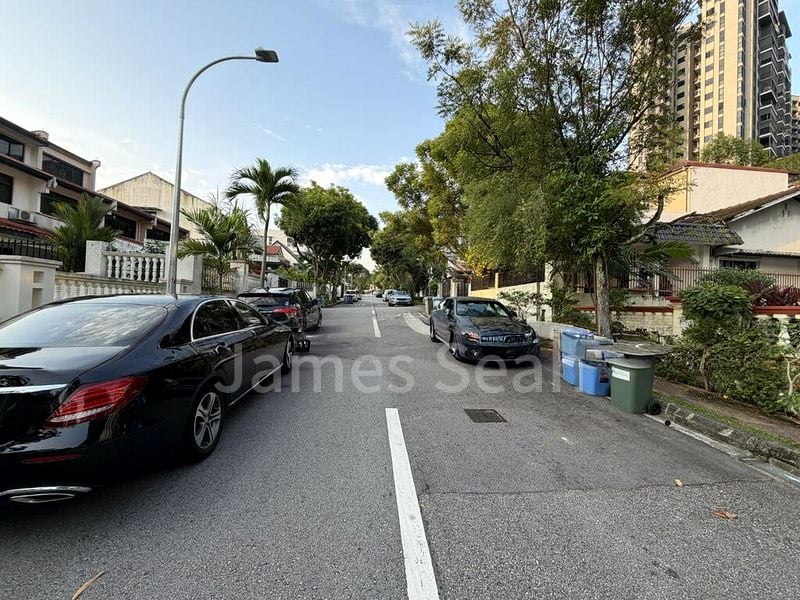 4 Bed Semi-Detached House (Landed) for Sale in  Jalan Kayu Estate - Image 2