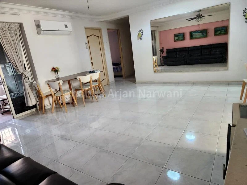 Room (HDB) for Rent in  497G Tampines Street 45 - Image 2