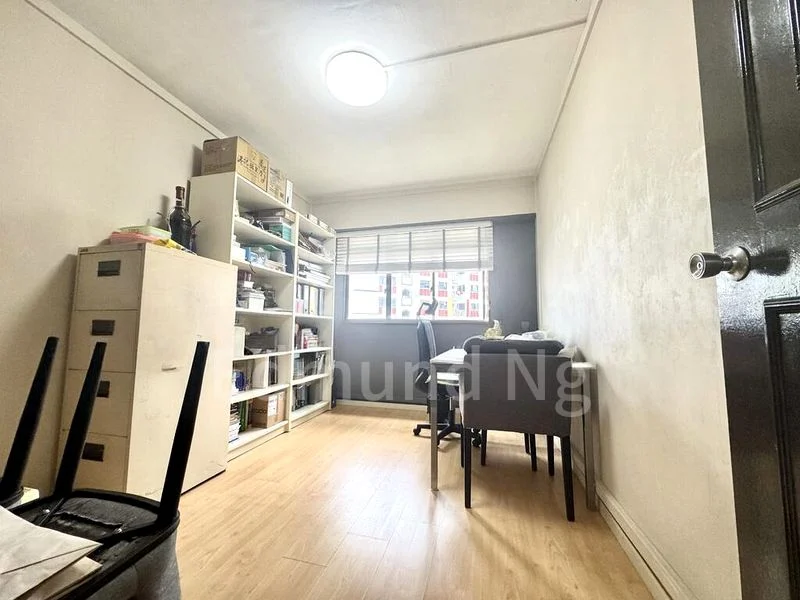 Executive HDB for Sale in  308 Canberra Road - Image 2