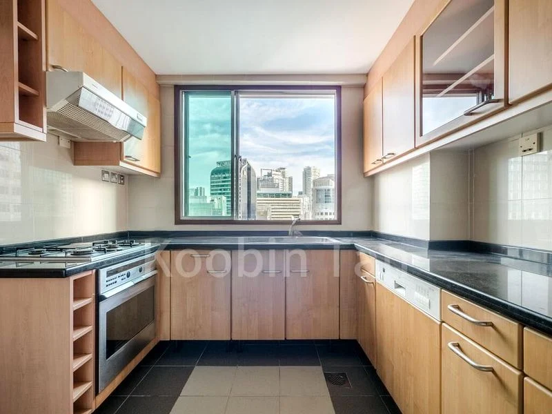 3 Bed Condo for Rent in  Hullet Rise - Image 11