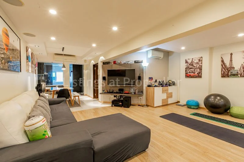 3 Room (3NG) HDB for Sale in 64 Telok Blangah Drive - Image 1