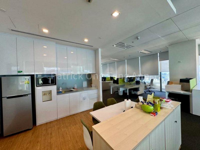 Office for Rent: South Beach - Image 2