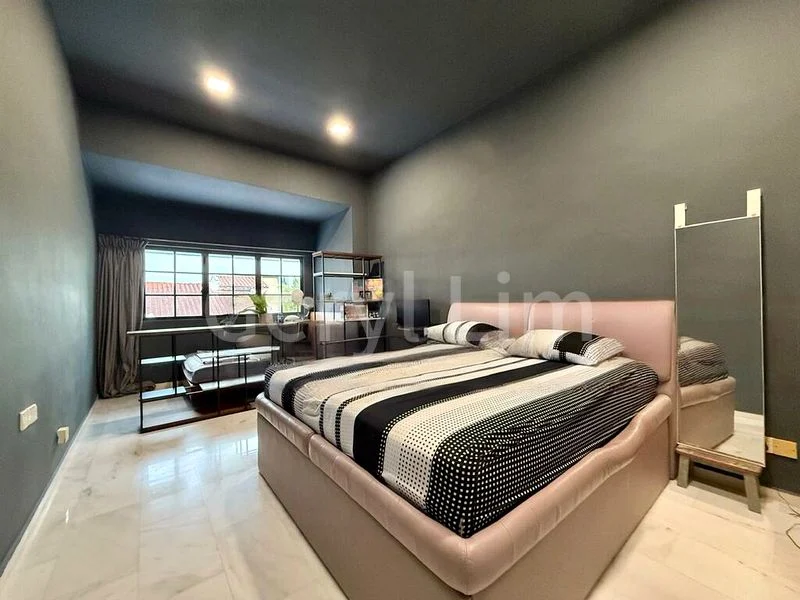 4 Bed Semi-Detached House (Landed) for Sale in  Pasir Ris Beach Park - Image 4