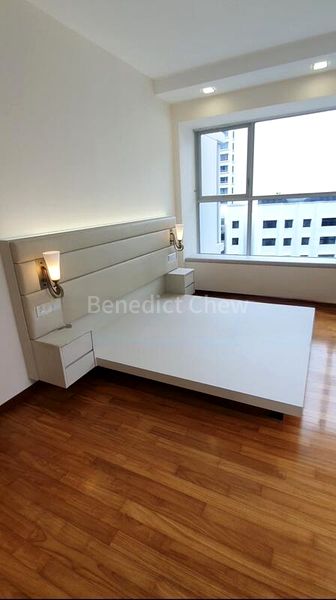 3 Bed Condo for Rent in  The Esta - Image 11
