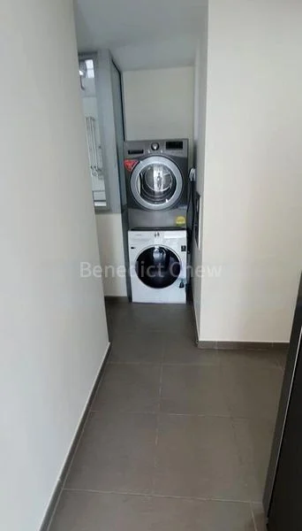 3 Bed Condo for Rent in  The Esta - Image 2