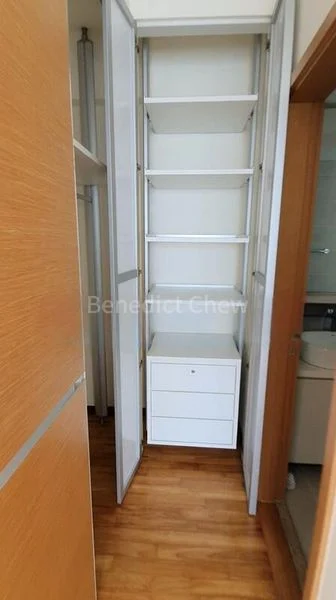 3 Bed Condo for Rent in  The Esta - Image 10